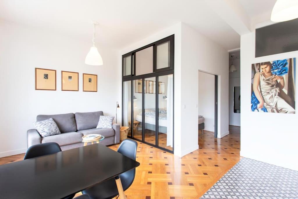 Apartment #7 What Else ? Your Own Quiet Terrace In Center 10min To