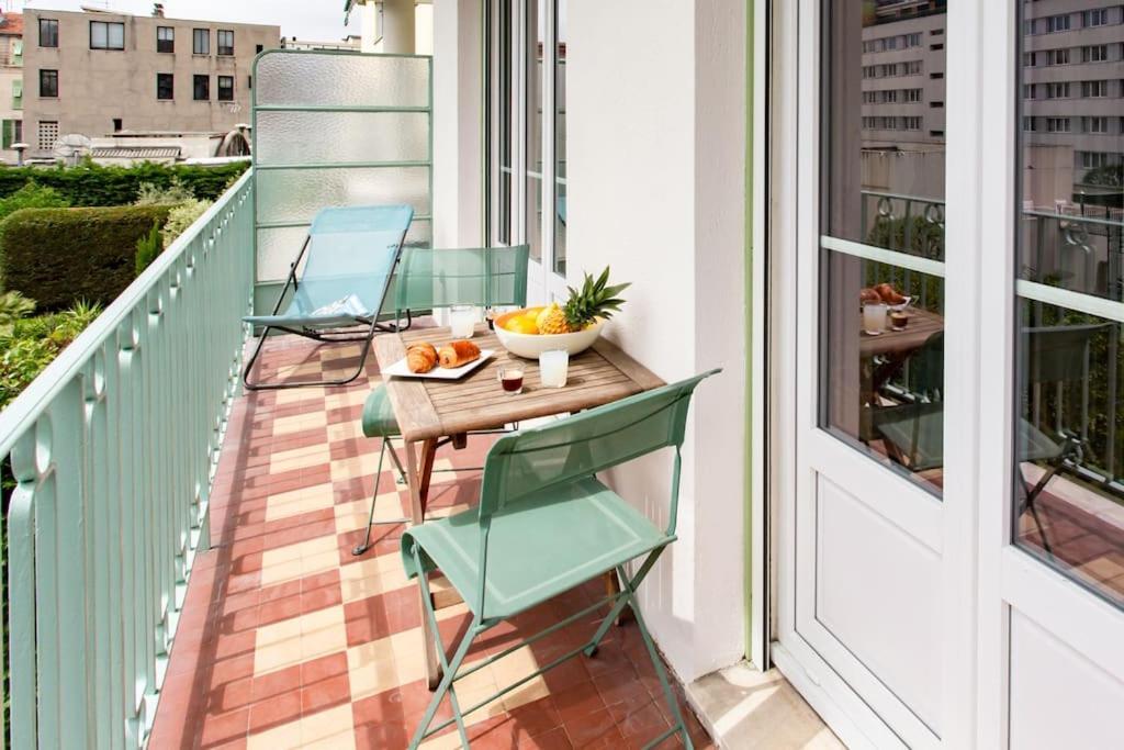 Apartment #7 What Else ? Your Own Quiet Terrace In Center 10min To *